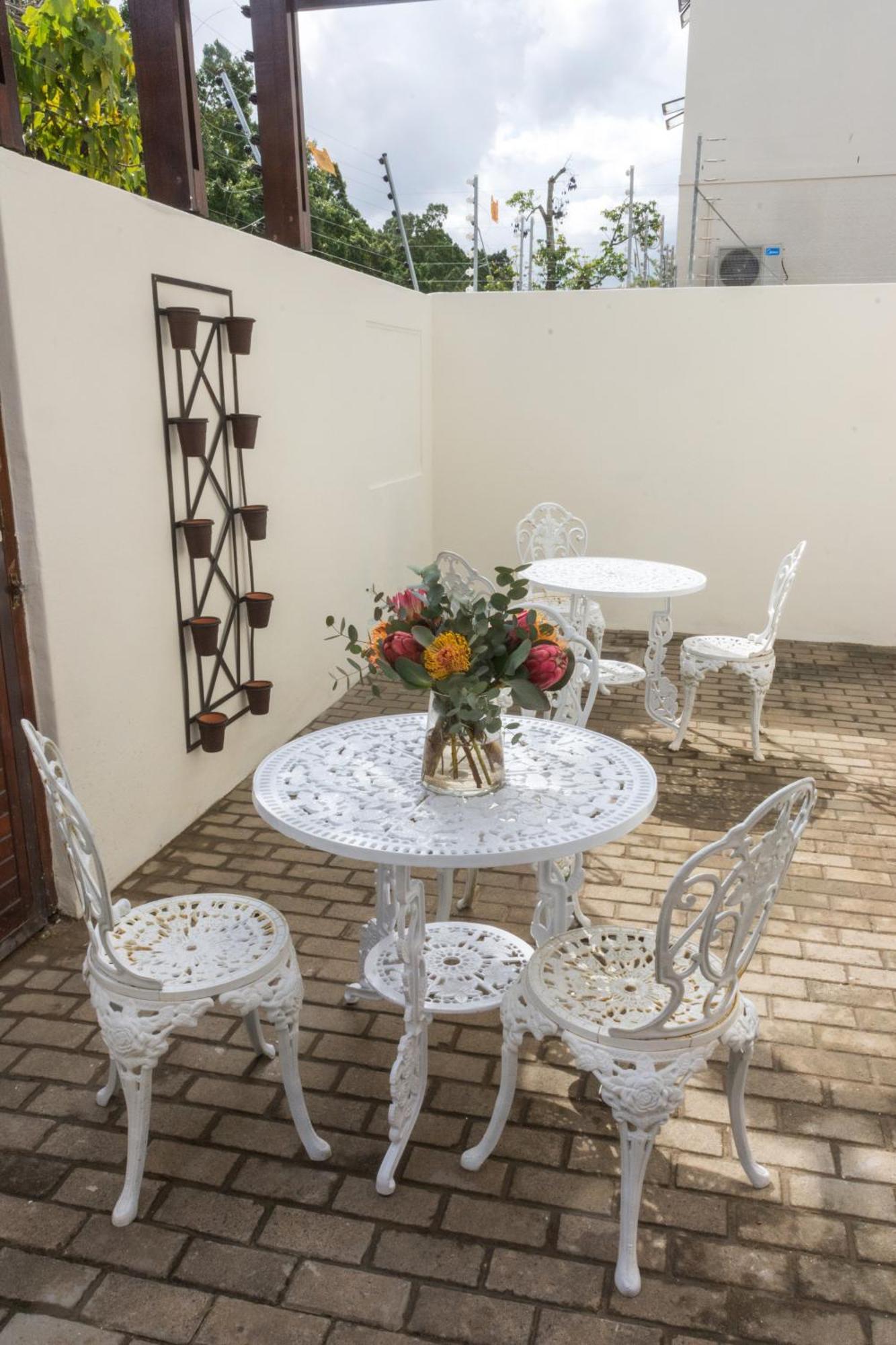 Avemore Mareba Court No 9 - Full Backup Power Stellenbosch Exterior photo