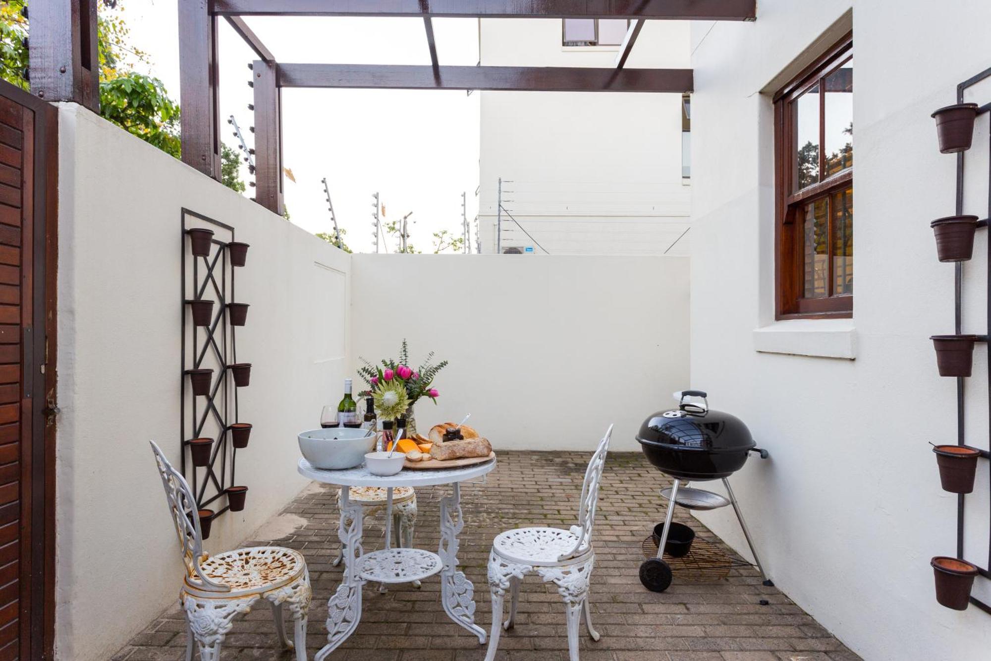 Avemore Mareba Court No 9 - Full Backup Power Stellenbosch Exterior photo